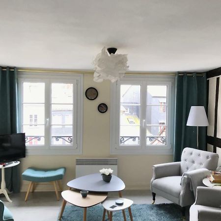 Appartement Charles Baudelaire Honfleur Buitenkant foto