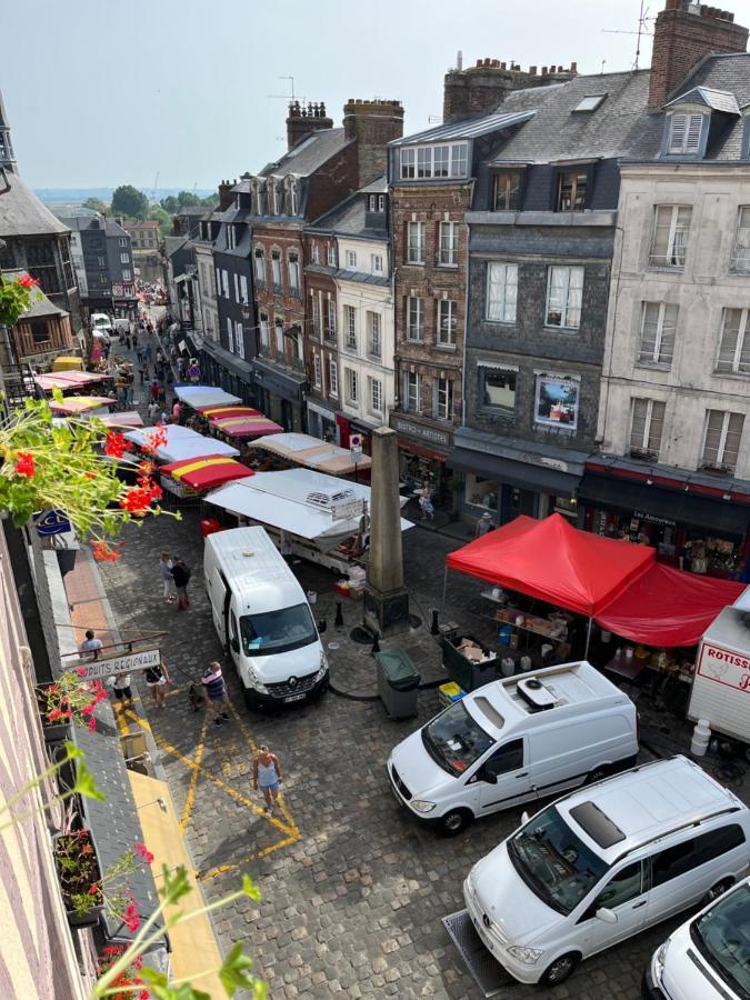 Appartement Charles Baudelaire Honfleur Buitenkant foto