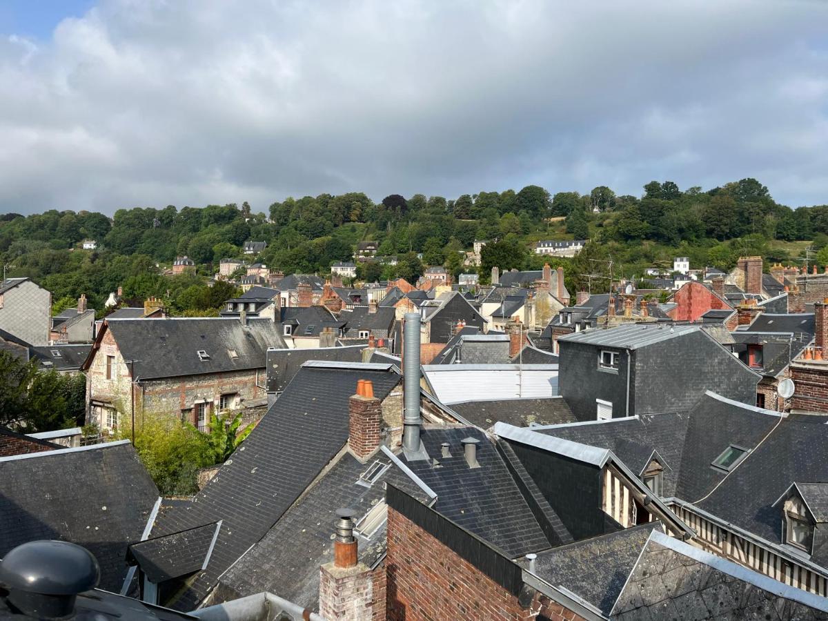 Appartement Charles Baudelaire Honfleur Buitenkant foto
