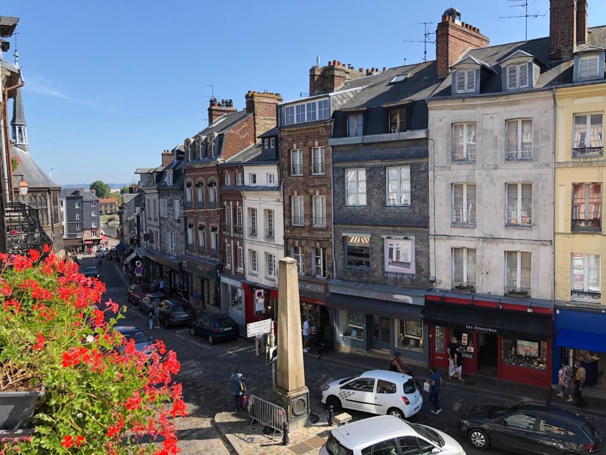 Appartement Charles Baudelaire Honfleur Buitenkant foto