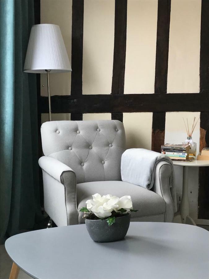 Appartement Charles Baudelaire Honfleur Buitenkant foto